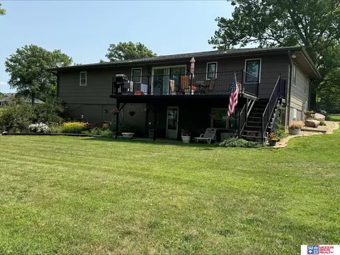 Exterior - 303 Madison St, Pickrell, NE 68422 photo 4 of 6