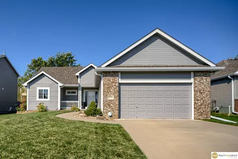 5534 N 150 St, Omaha, NE 68116