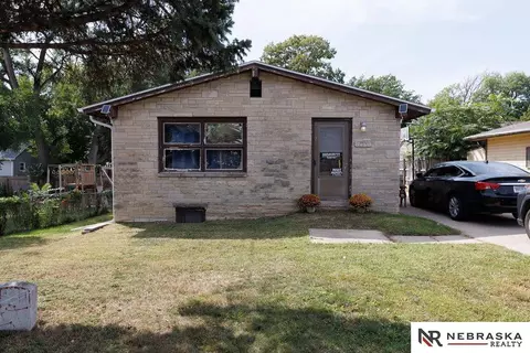831 N 40th St, Lincoln, NE 68503