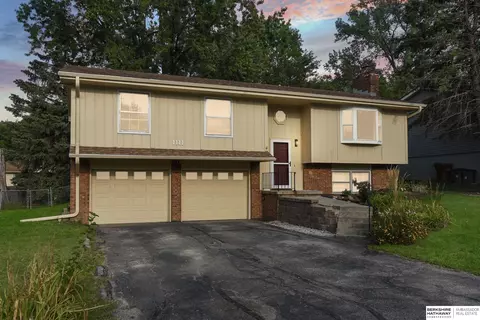 1111 Colorado St, Bellevue, NE 68005