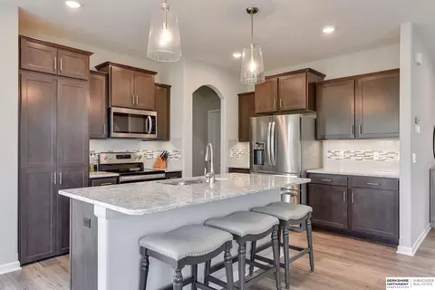 9552 S 183rd Ave, Omaha, NE 68136