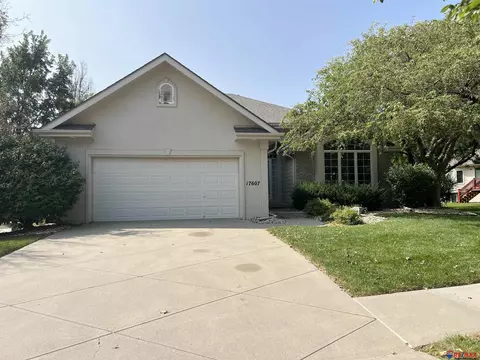 17607 Marcy St, Omaha, NE 68118