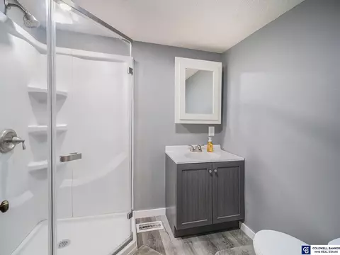 315 E 3rd St, Wilber, NE 68465 photo 10