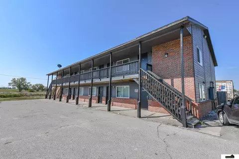 931 Oak St, Lincoln, NE 68521