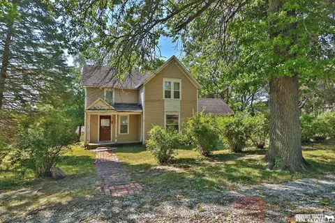 121 E H St, Elmwood, NE 68349