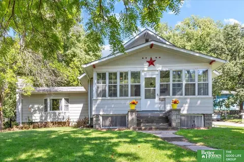 230 Linden Ave, Council Bluffs, IA 51503