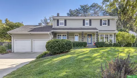 815 S 91st Cir, Omaha, NE 68114
