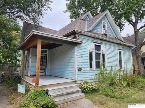 3204 T St, Lincoln, NE 68503