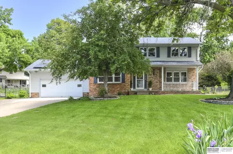 13003 Courtney Dr, Bellevue, NE 68123