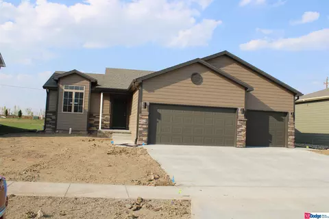 828 W Avondale St, Lincoln, NE 68523
