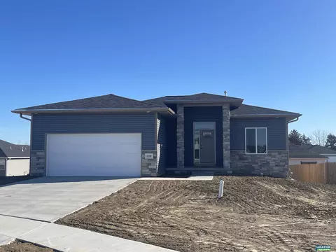 2726 Kinzie Cir, Lincoln, NE 68507