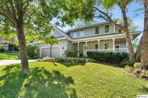 13619 Sahler St, Omaha, NE 68164