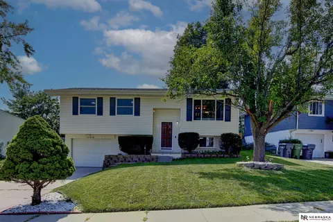 12809 Emiline St, Omaha, NE 68138