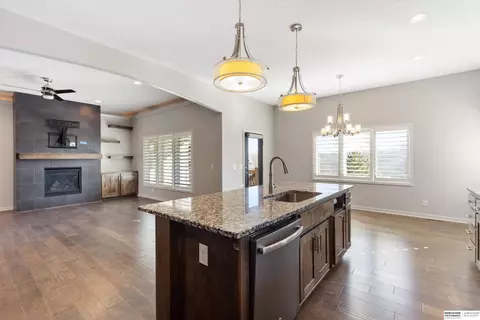 17103 Bondesson St, Bennington, NE 68007 photo 10