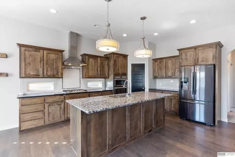 17103 Bondesson St, Bennington, NE 68007 photo 8