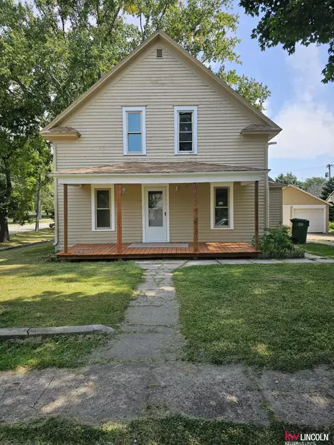 102 S Main Ave, Sutton, NE 68979