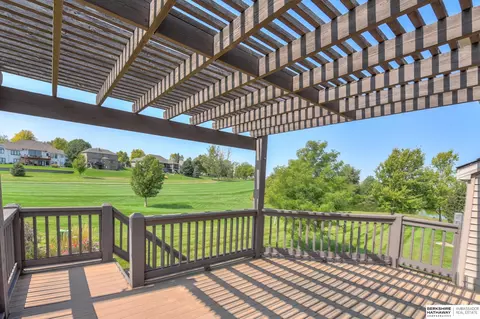 9516 S 175 Cir, Omaha, NE 68136