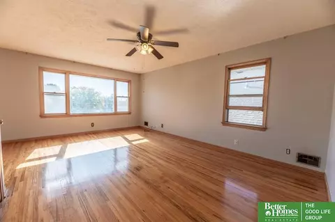 4358 Charles St, Omaha, NE 68131