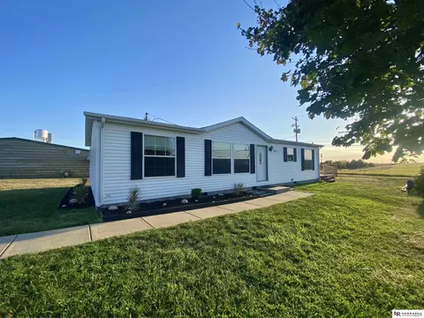 125 N Harrison St, Hallam, NE 68368
