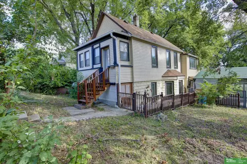 2914 Gold St, Omaha, NE 68105