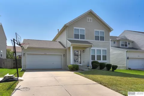 19003 Hansen St, Omaha, NE 68130