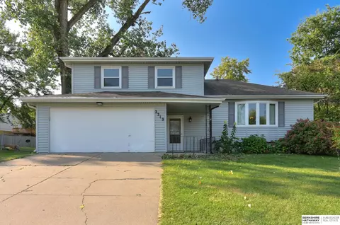 3319 Coffey Ave, Bellevue, NE 68123