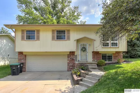 5171 S 148th Cir, Omaha, NE 68137