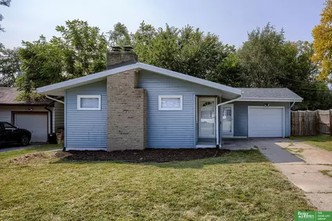 4324 N 55 St, Omaha, NE 68104