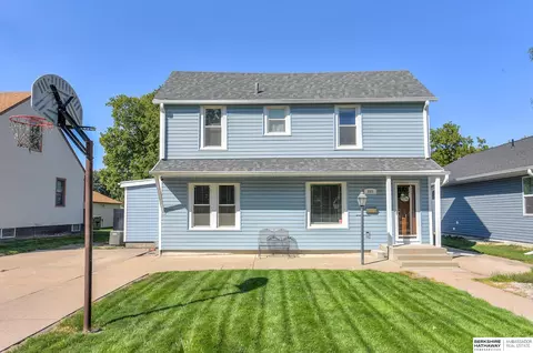 620 W 6th St, Fremont, NE 68025