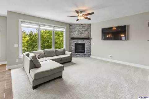 17008 Clay St, Bennington, NE 68007 photo 8