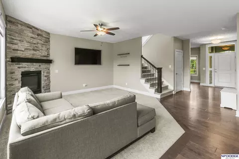 17008 Clay St, Bennington, NE 68007 photo 9