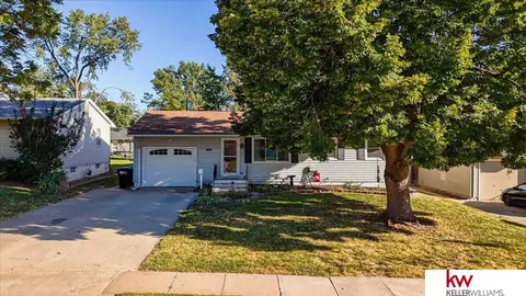 12688 B St, Omaha, NE 68144