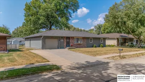 749 N 14th Ave, Blair, NE 68008