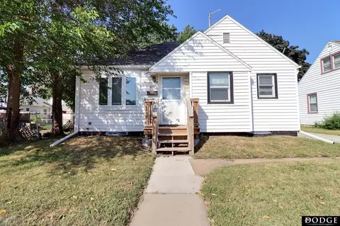 825 N Bell St, Fremont, NE 68025