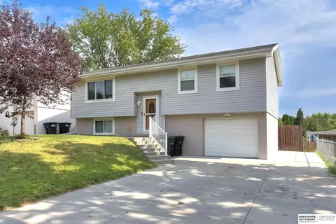 4911 N 129th Ave, Omaha, NE 68164