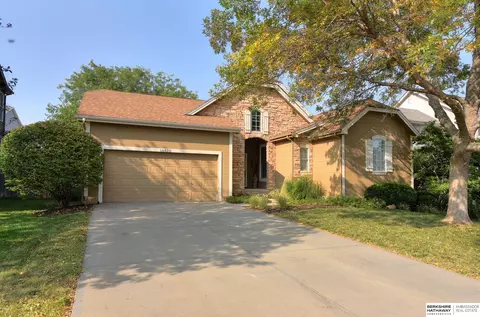 14878 Himebaugh Cir, Omaha, NE 68116