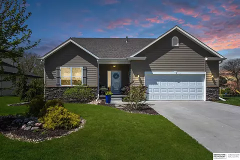 8302 N 281st Ave, Valley, NE 68064