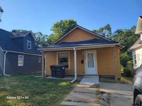 4523 Burdette St, Omaha, NE 68104