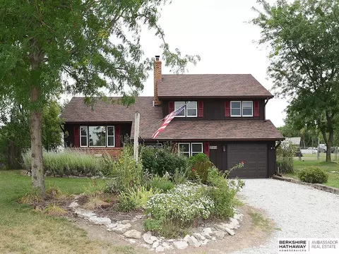 2916 Ridge Rd, Missouri Valley, IA 51555