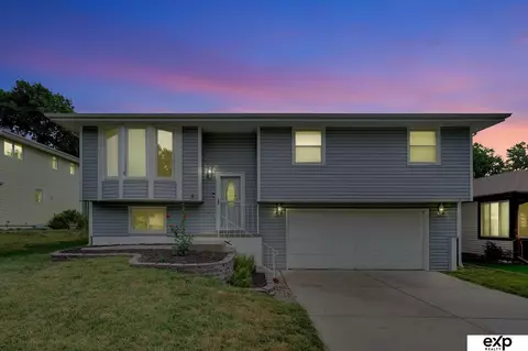 4030 Mason Dr, Lincoln, NE 68521