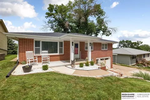 2338 Lincoln St, Blair, NE 68008