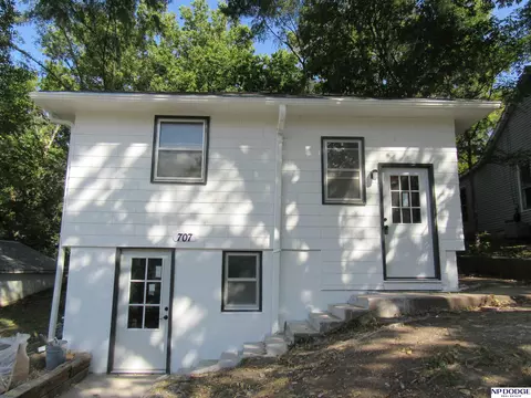 707 S 10th St, Plattsmouth, NE 68048