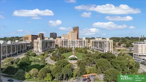 220 S 31 Ave #3612, Omaha, NE 68131