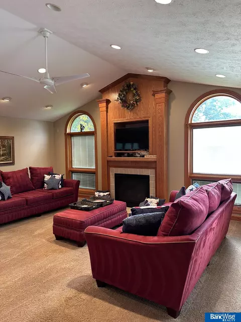 638 N 3rd St, Hampton, NE 68843 photo 32