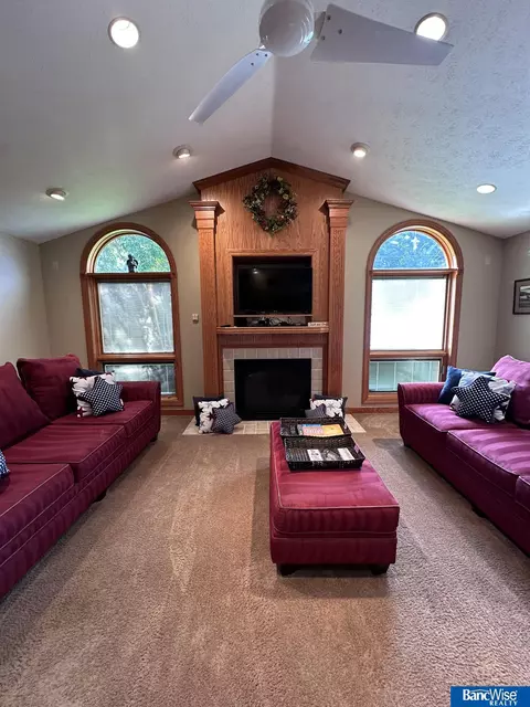 638 N 3rd St, Hampton, NE 68843 photo 31