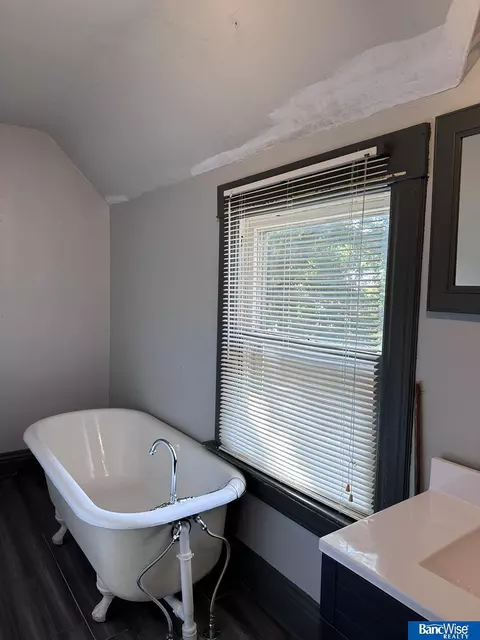 438 3rd St, Hampton, NE 68843 photo 32