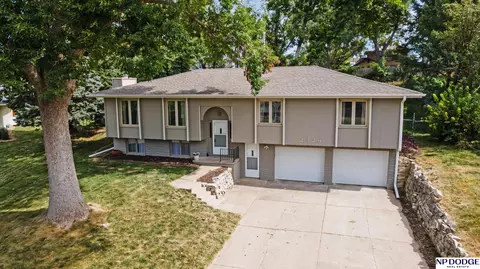 2329 N 104th Cir, Omaha, NE 68134
