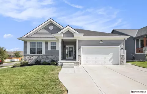 7921 N 173rd St, Bennington, NE 68007