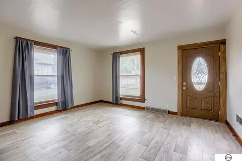 301 Eldora Ave, Weeping Water, NE 68463 photo 4