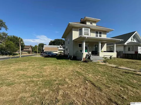 6021 N 24th St, Omaha, NE 68110